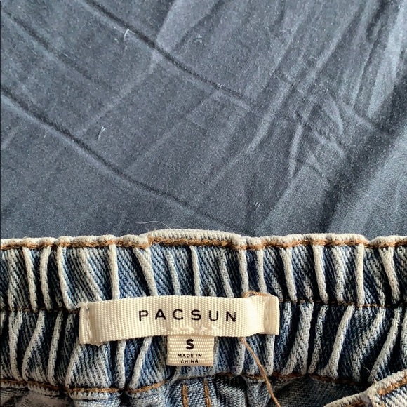 Jeans - Picture 4 of 4